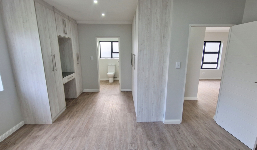 3 Bedroom Property for Sale in Paradise Beach Eastern Cape
